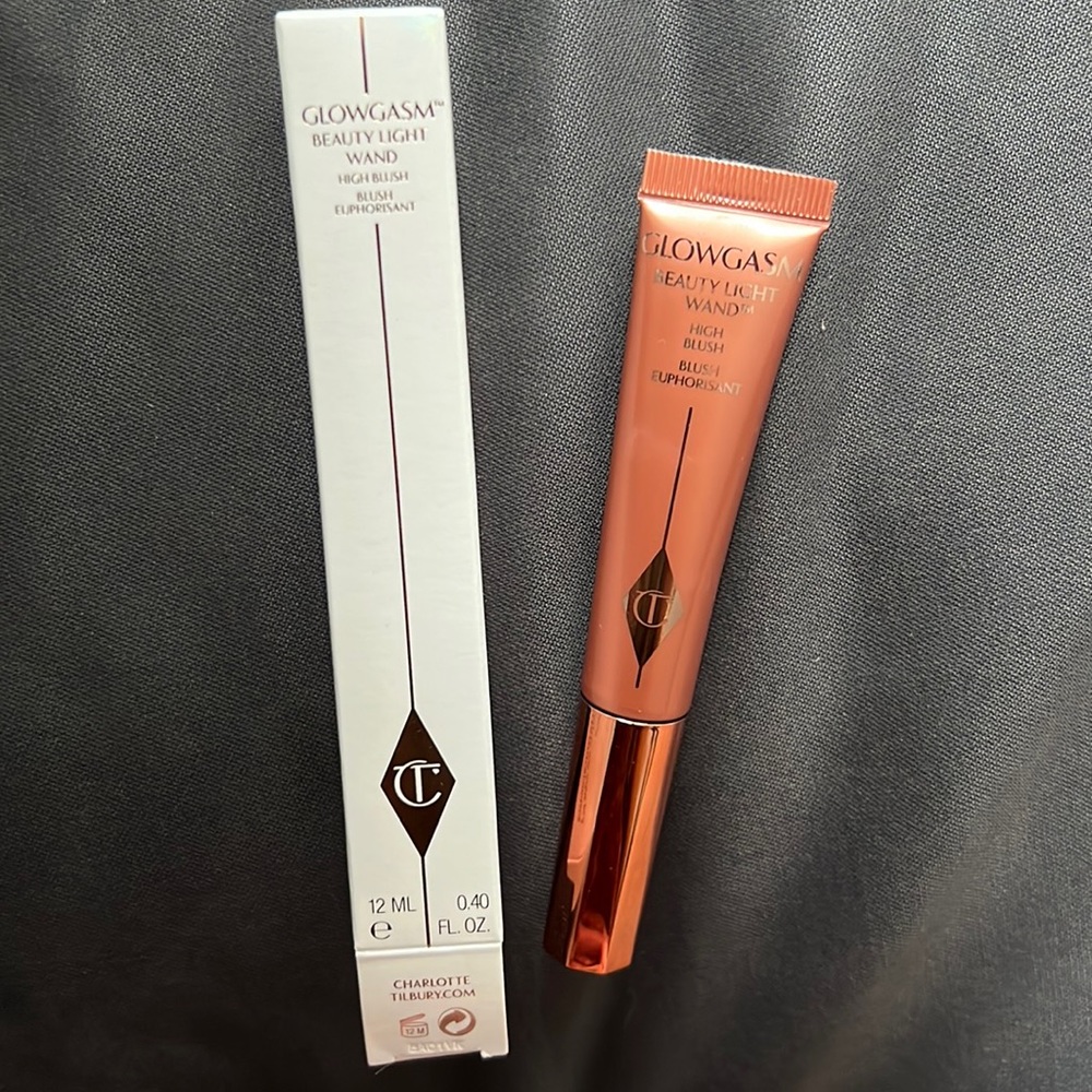 Charlotte Tilbury Beauty Light Wand Blush (Pinkgasm) 100% NEW!!